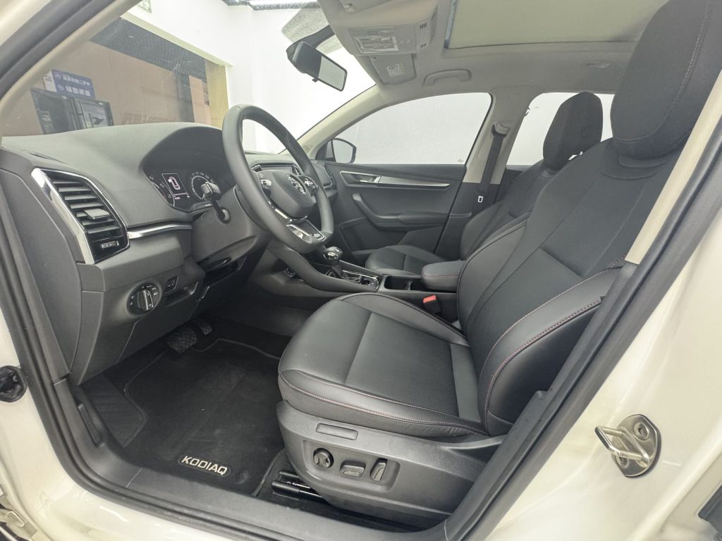 Skoda KAROQ 2021 TSI280 Technology Edition China VI - Huishida Trading