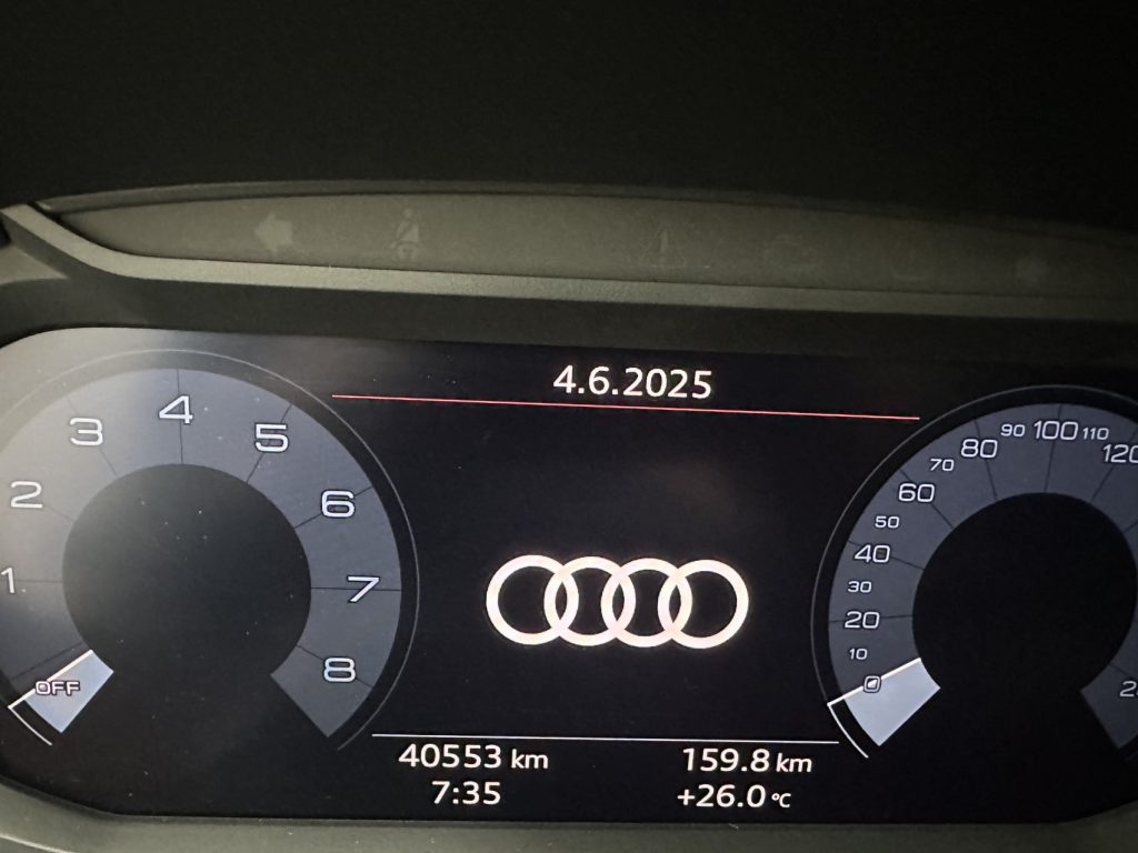 Audi Q3 2022 35 TFSI Fashion Dynamic - Huishida Trading
