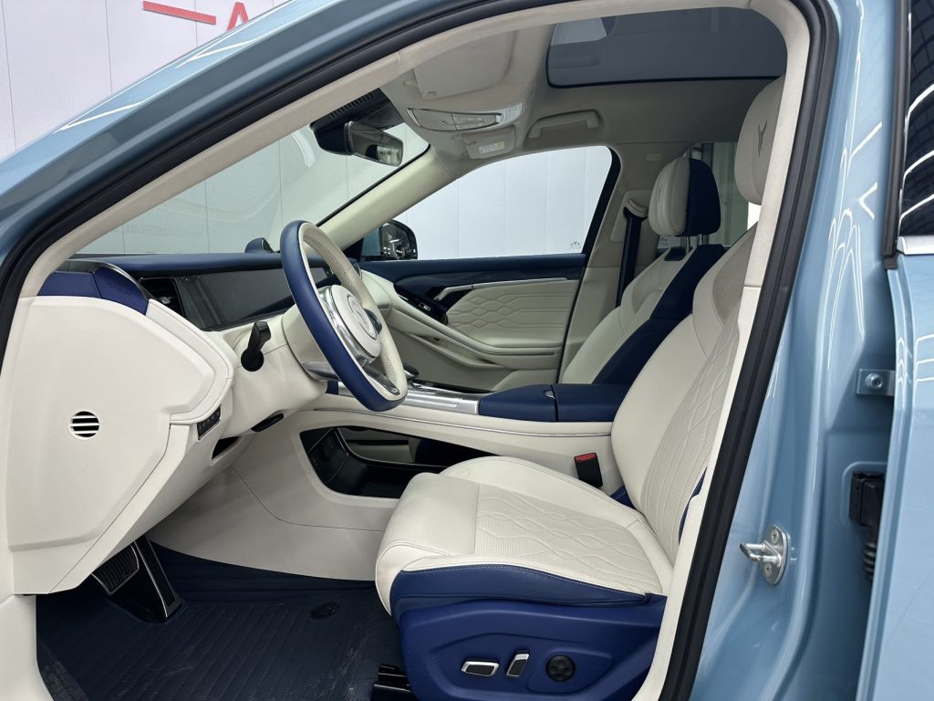 VOYAH FREE 2021 4WD Standard Extended Range Exclusive Deluxe Package - Huishida Trading