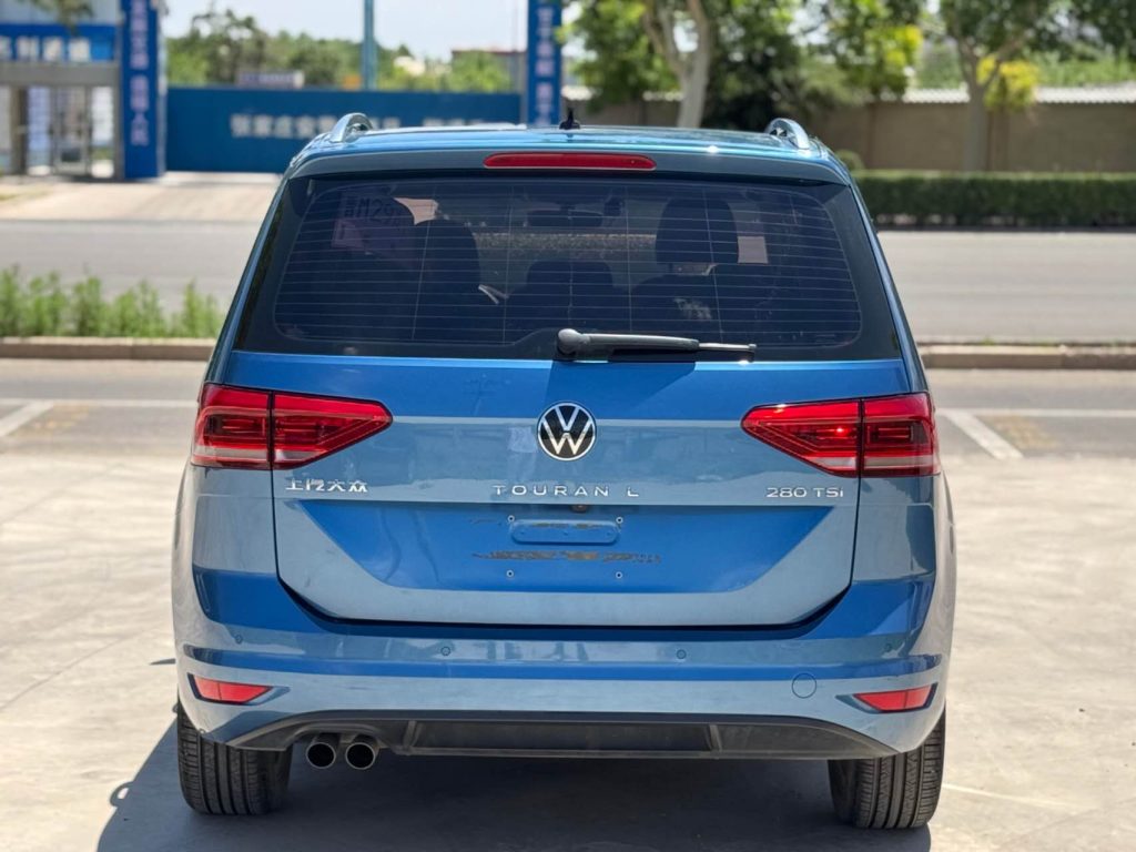 Volkswagen Touran 2021 Touran L 280TSI DSG Comfort 7-местный - Huishida Trading