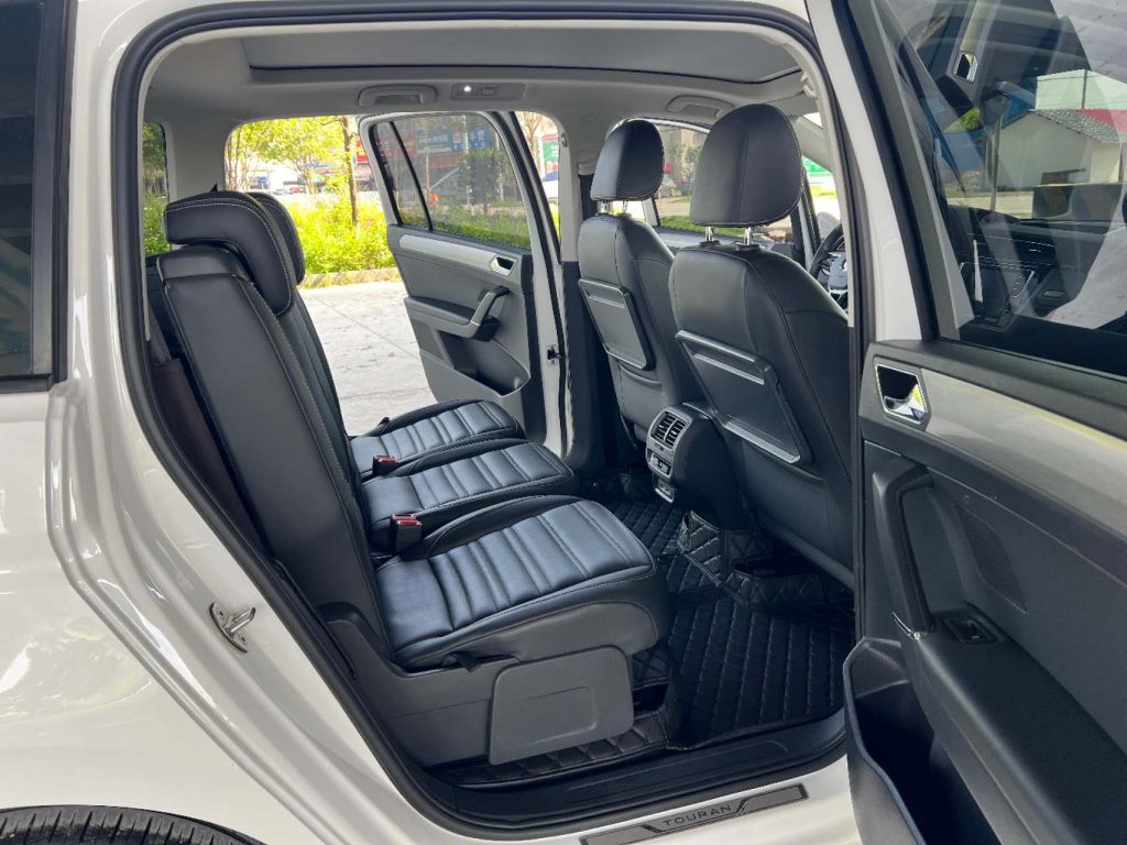 Volkswagen Touran 2021 Touran L 280TSI DSG Comfort 7-местный - Huishida Trading