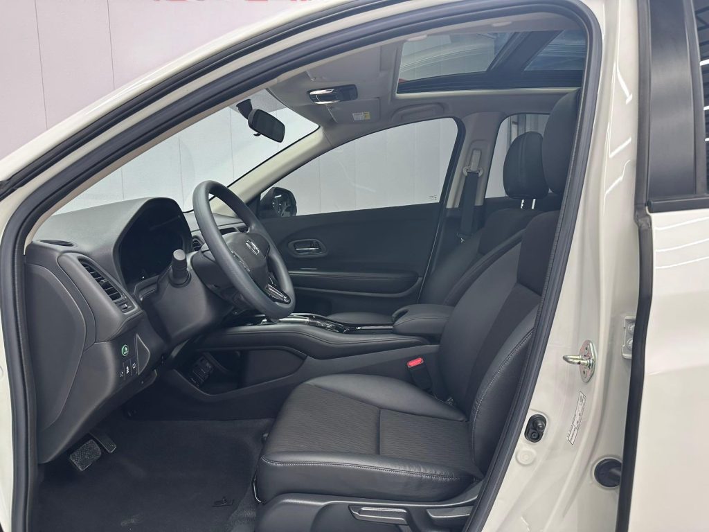 Honda VEZEL 2020 1.5L CVT Pioneer Edition - Huishida Trading