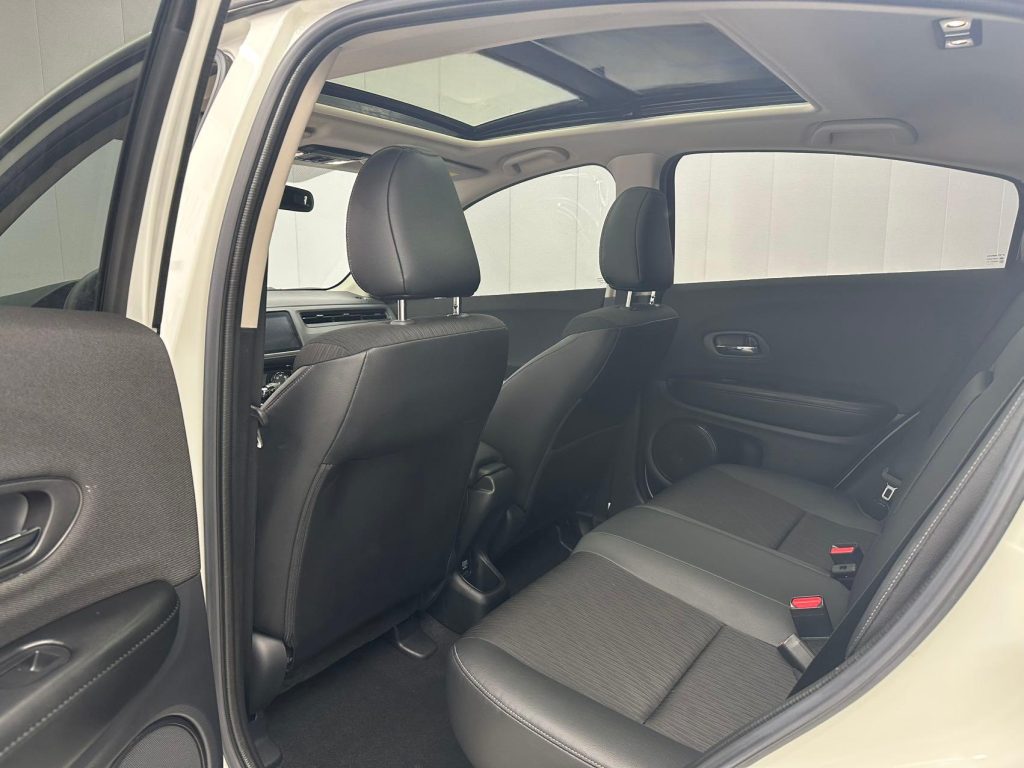 Honda VEZEL 2020 1.5L CVT Pioneer Edition - Huishida Trading