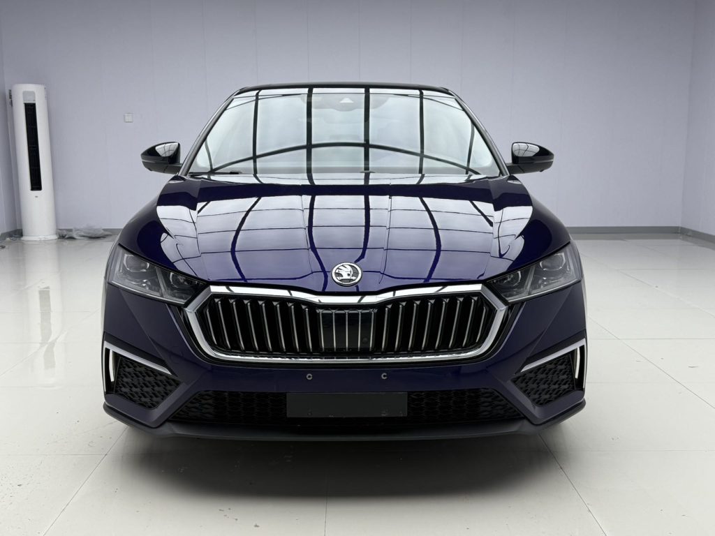 Octavia 2021 PRO TSI 280 DSG Signature Edition - Huishida Trading