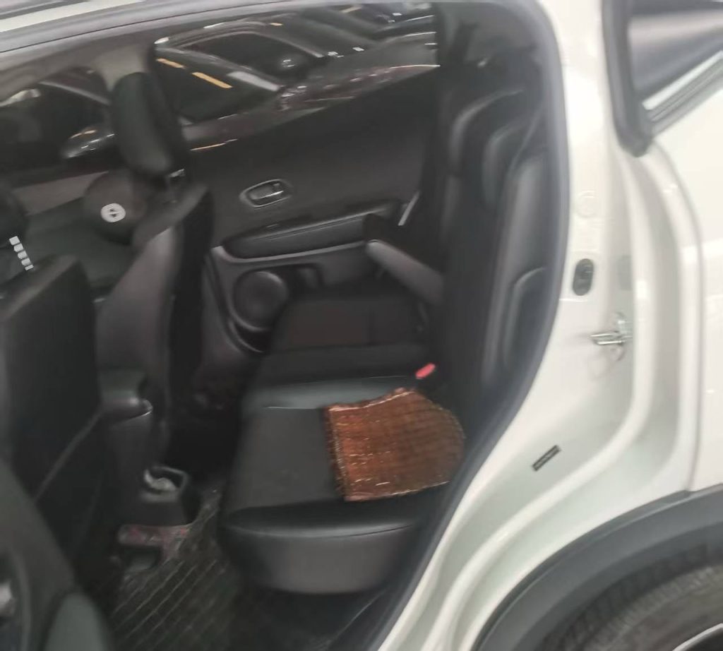 VEZEL 2020 1.5L CVT Pioneer Edition - Huishida Trading