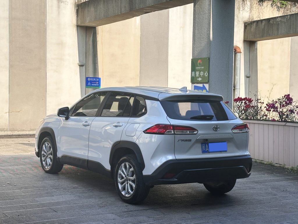 Toyota Frontlander 2022 2.0L CVT Elite - Huishida Trading
