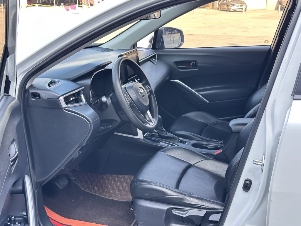 Toyota Frontlander 2022 2.0L CVT Elite - Huishida Trading