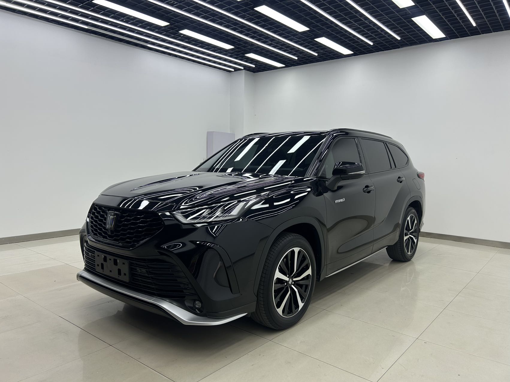 Toyota Crown Kluger2022 2.5L HEV 4WD Premium Edition