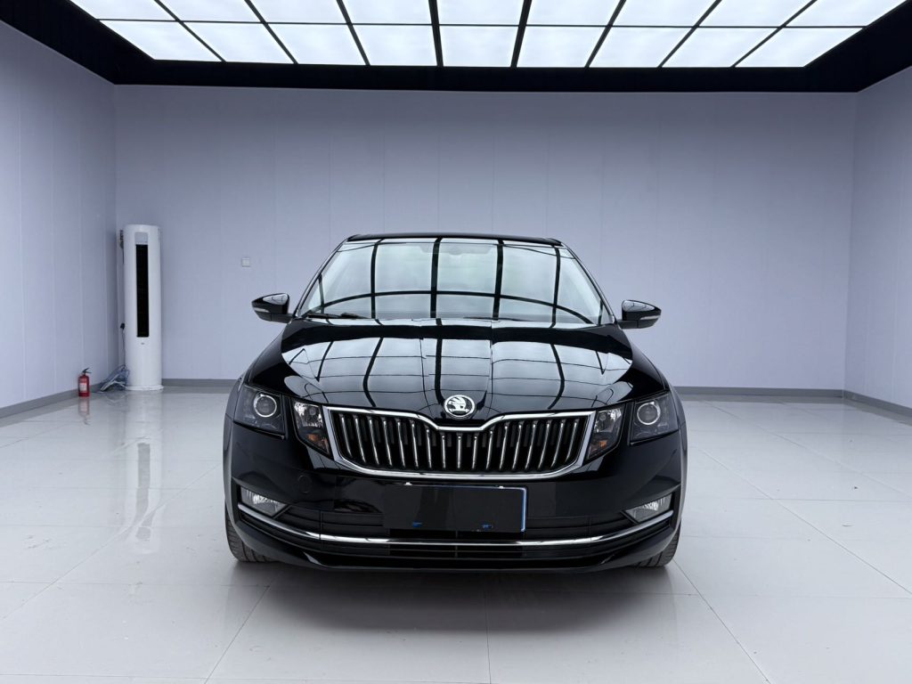 Octavia 2020 TSI230DSG Intelligent Luxury Edition - Huishida Trading