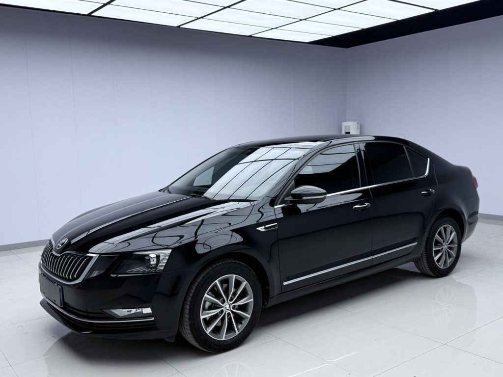 Octavia 2020 TSI230DSG Intelligent Luxury Edition - Huishida Trading