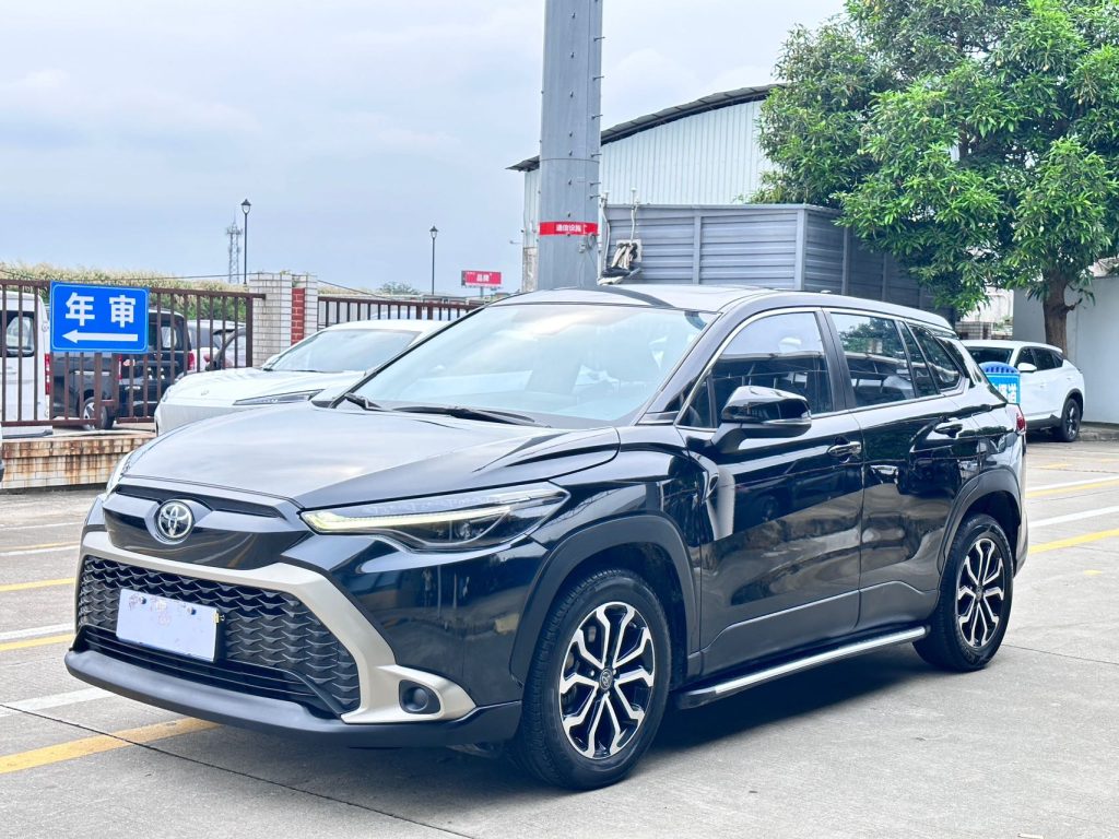 Toyota Frontlander 2022 2.0L CVT Deluxe - Huishida Trading