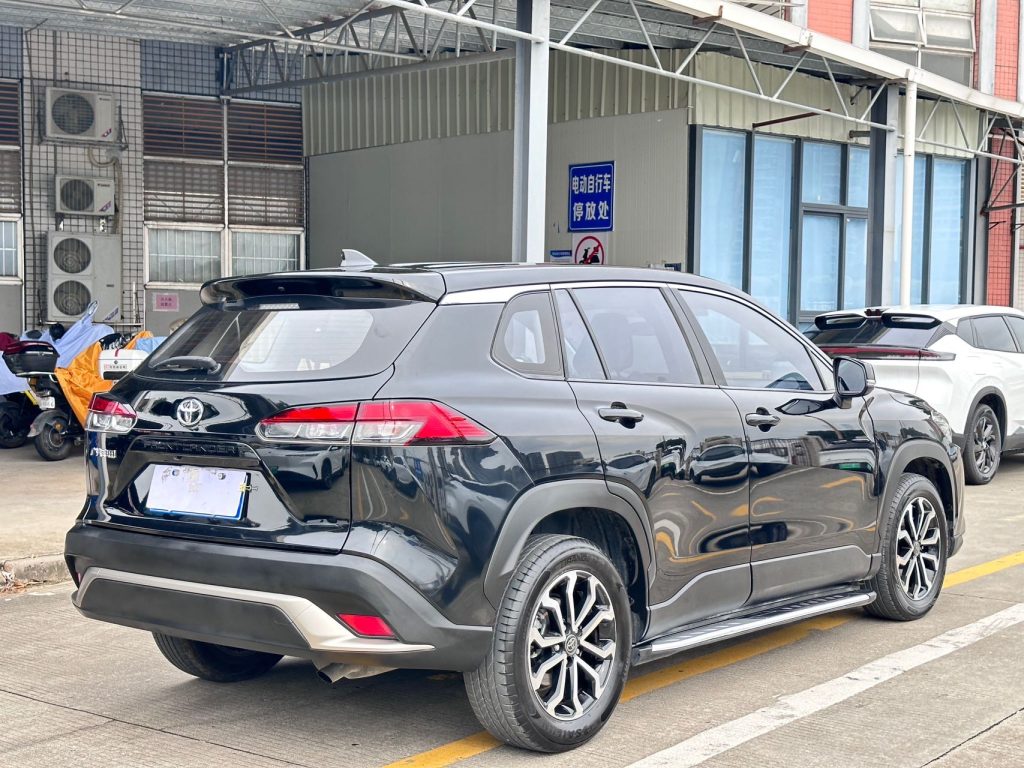 Toyota Frontlander 2022 2.0L CVT Deluxe - Huishida Trading