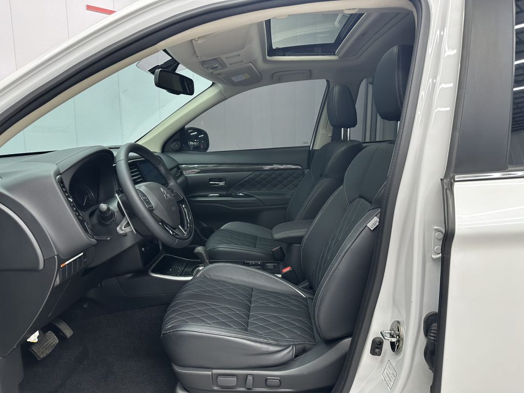 Outlander 2020 2.4L 4WD Enjoy Edition 5-местный - Huishida Trading