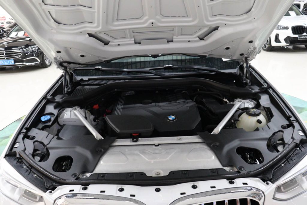 BMW X3 2021 xDrive25i Luxury Package Lift display - Huishida Trading