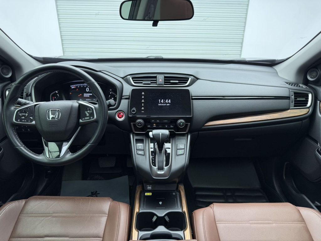 CRV 2021 240TURBO CVT 2WD Style Edition - Huishida Trading
