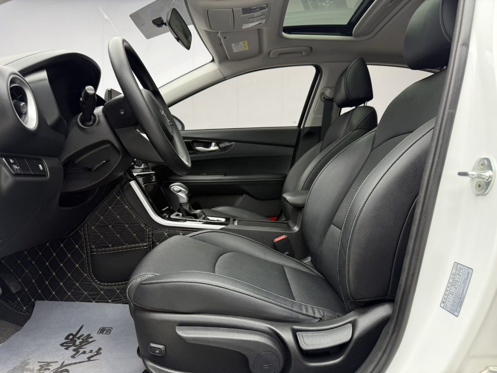 kia k3 2021 1.5L CVT Fashion Edition - Huishida Trading