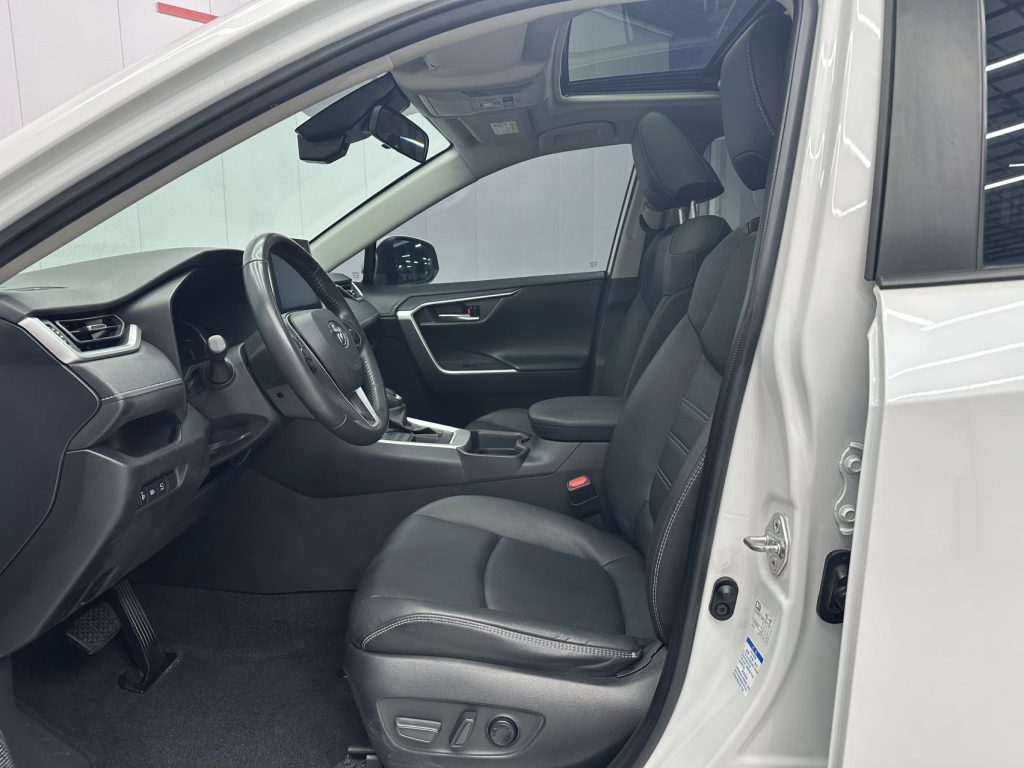 Toyota RAV4 2021 2.0L CVT 4WD Style PLUS Edition - Huishida Trading