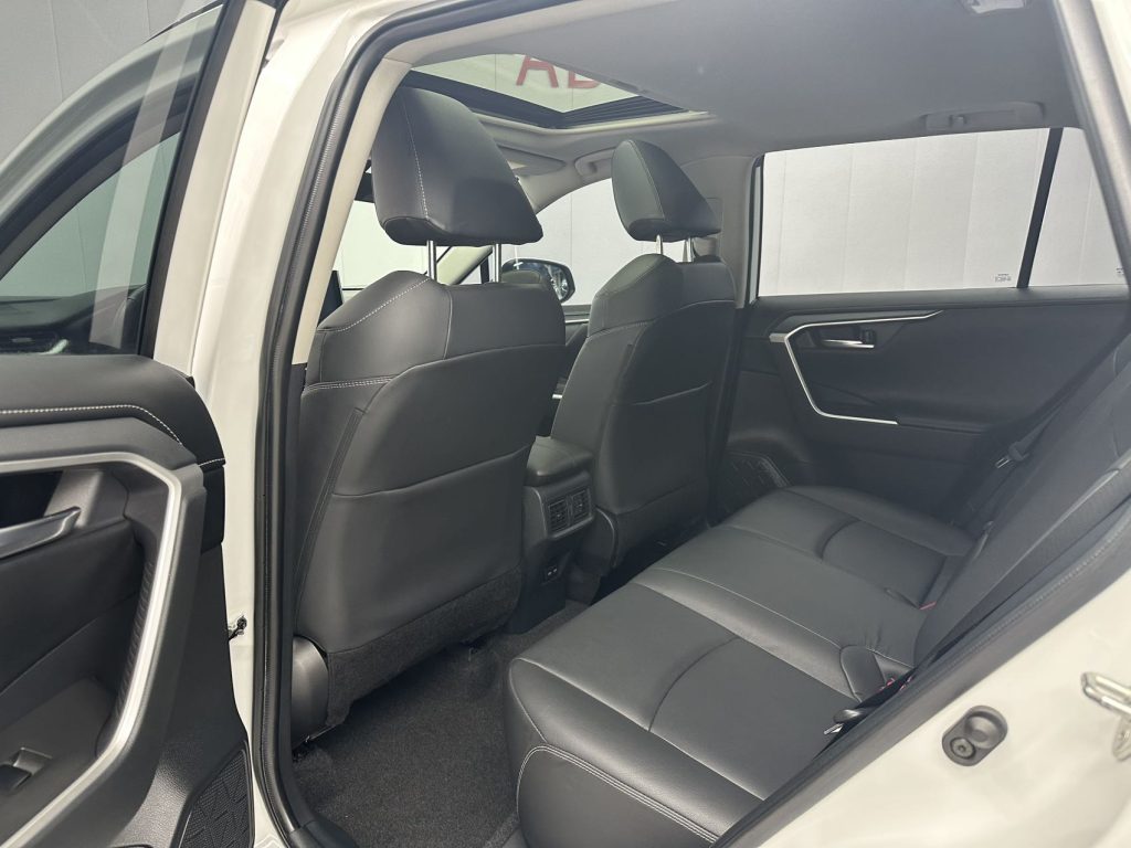 Toyota RAV4 2021 2.0L CVT 4WD Style PLUS Edition - Huishida Trading