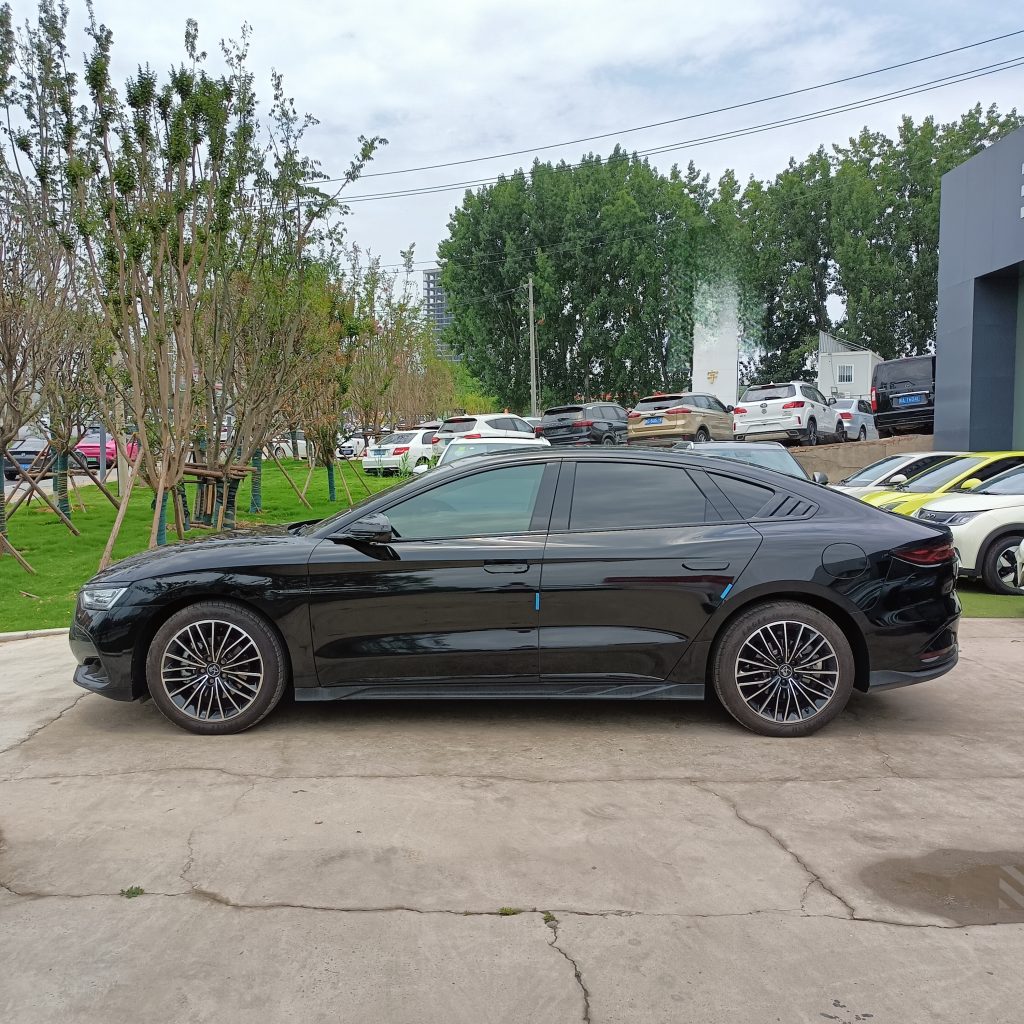 BYD Han 2022 DM-i 121KM Premium - Huishida Trading