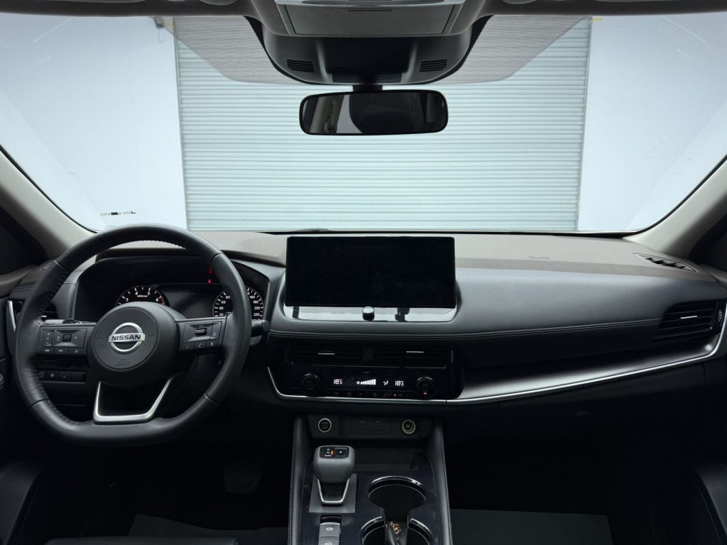 Nissan X-Trail 2021 VC-Turbo300 CVT 2WD Luxury Edition - Huishida Trading