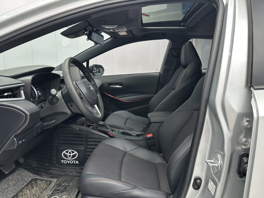 Toyota LEVIN 2022 185T CVT Sport - Huishida Trading