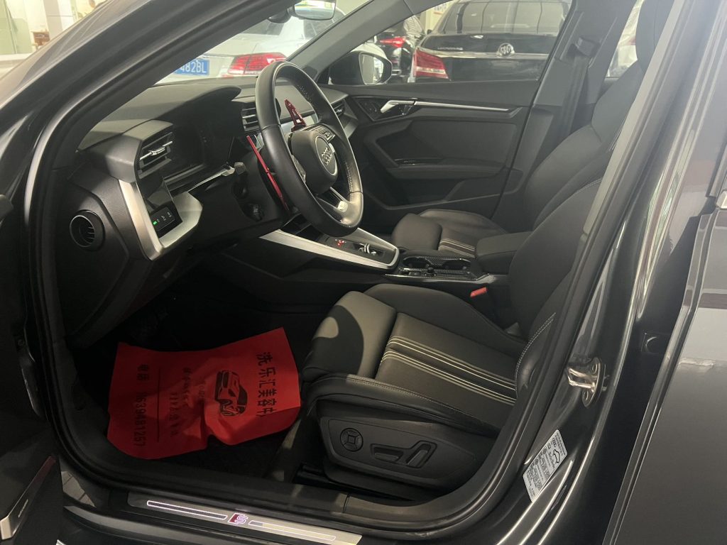 AUDI A3 2021 Sportback 35 TFSI Fashion Sport Edition - Huishida Trading