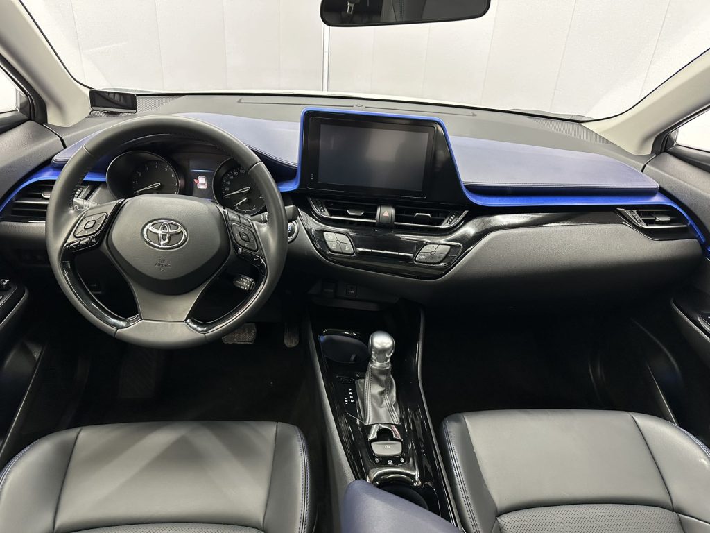 Toyota C-HR 2021 2.0L Deluxe - Huishida Trading