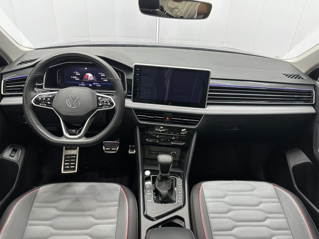 Volkswagen Tiguan- L 2022 330TSI Auto 2WD R-Line Flagship Edition - Huishida Trading