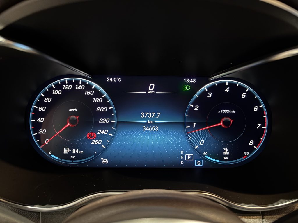 Mercedes-Benz GLC 260 2022 GLC 260 L 4MATIC Luxury - Huishida Trading