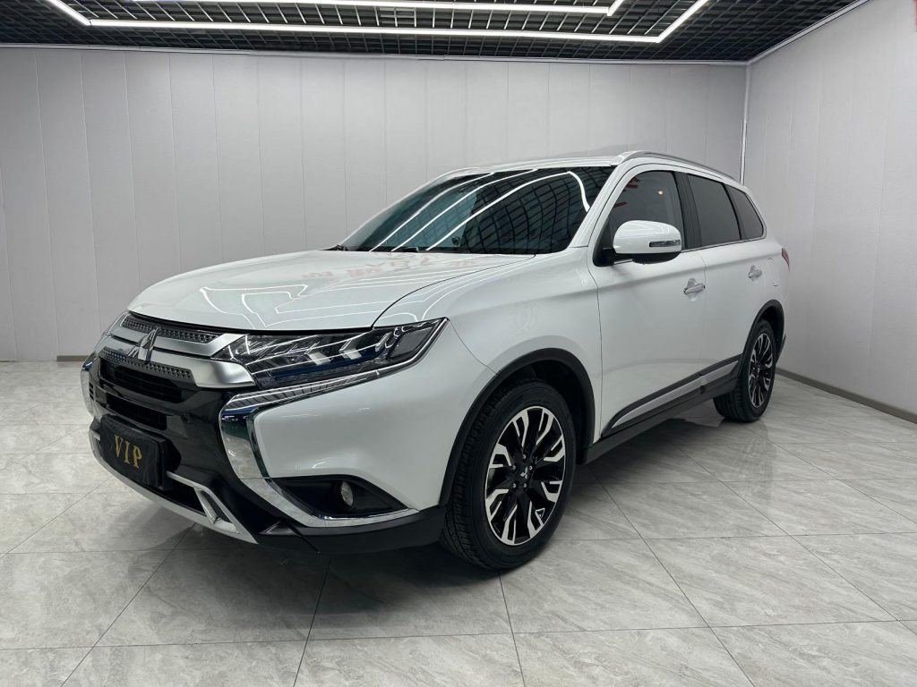 Mitsubishi Outlander 2020 2.4L 4WD Enjoy Edition 5-местный - Huishida Trading