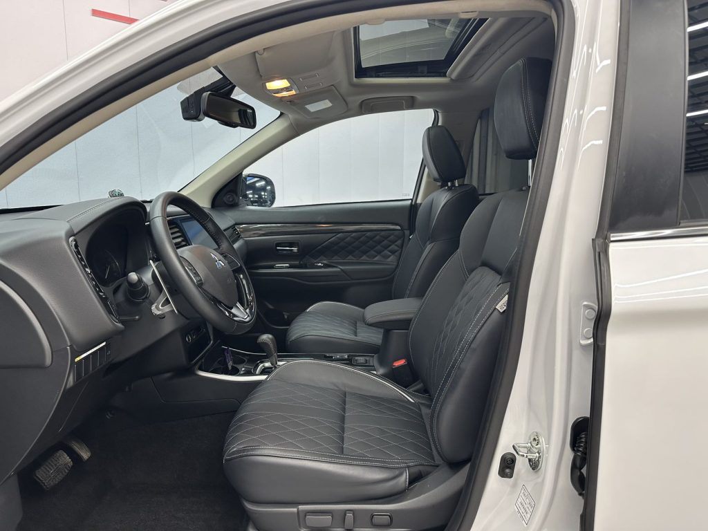 Mitsubishi Outlander 2020 2.4L 4WD Enjoy Edition 5-местный - Huishida Trading