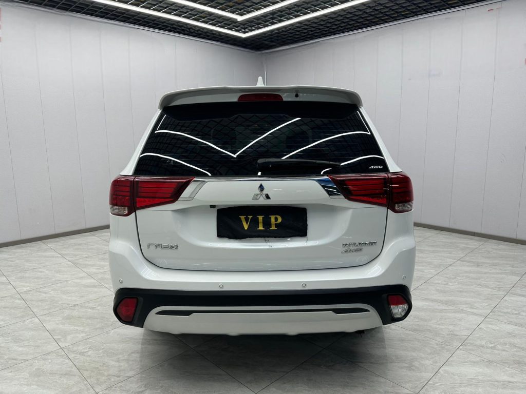 Mitsubishi Outlander 2020 2.4L 4WD Enjoy Edition 5-местный - Huishida Trading
