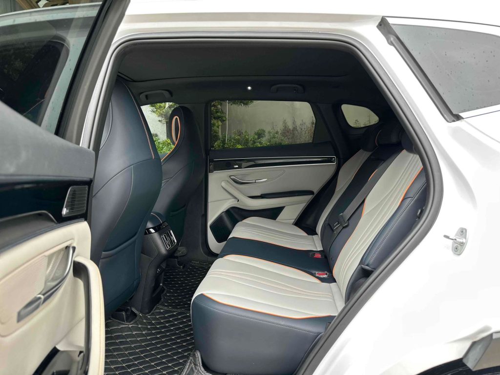 BYD SONG PLUS NEW ENERGY 2021 DM-i 110KM FLAGLINE - Huishida Trading