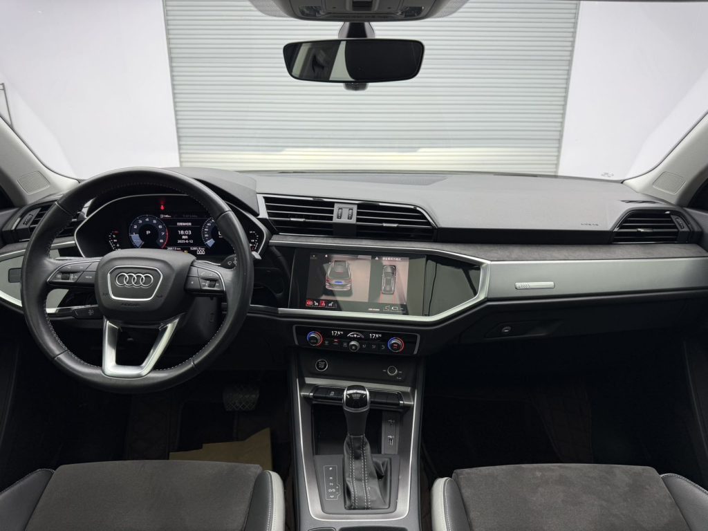 AUDI Q3 2022 35 TFSI Stylish Dynamic - Huishida Trading
