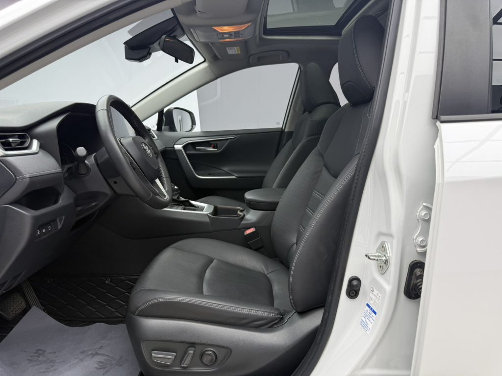 Toyota RAV4 2021 2.0L CVT 4WD Style PLUS Edition - Huishida Trading