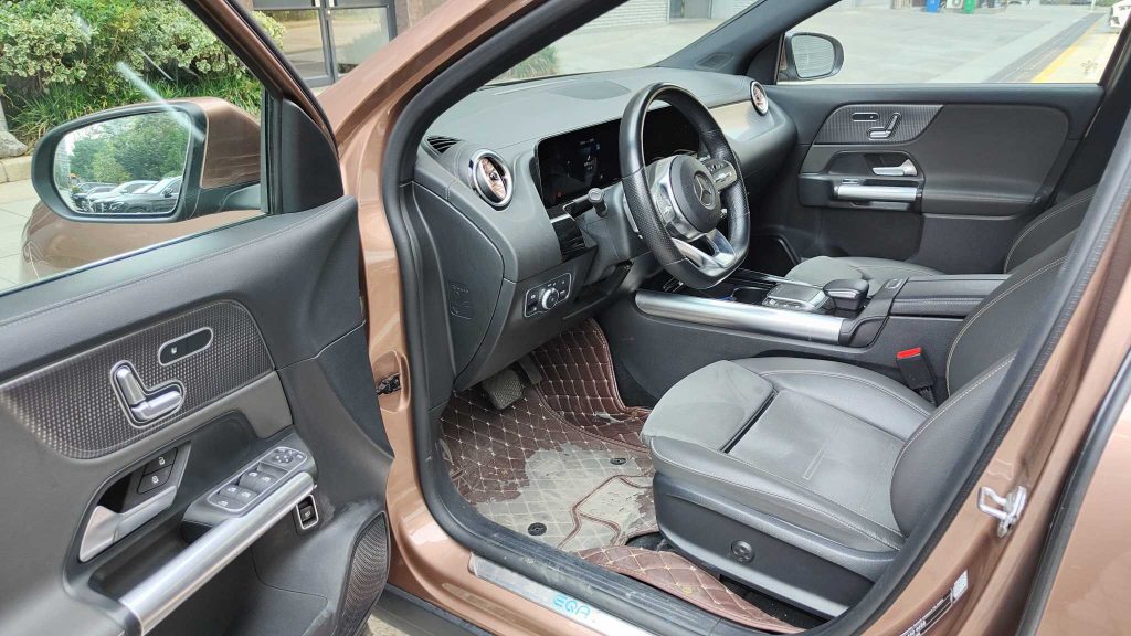 Mercedes-Benz EQA 2022 EQA 300 4MATIC Premiere Special Edition - Huishida Trading