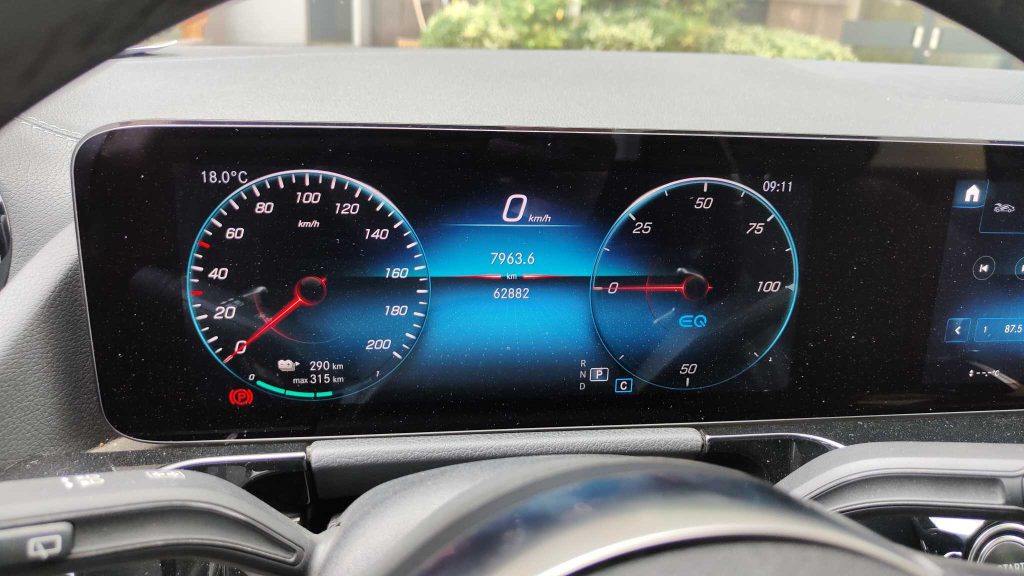 Mercedes-Benz EQA 2022 EQA 300 4MATIC Premiere Special Edition - Huishida Trading