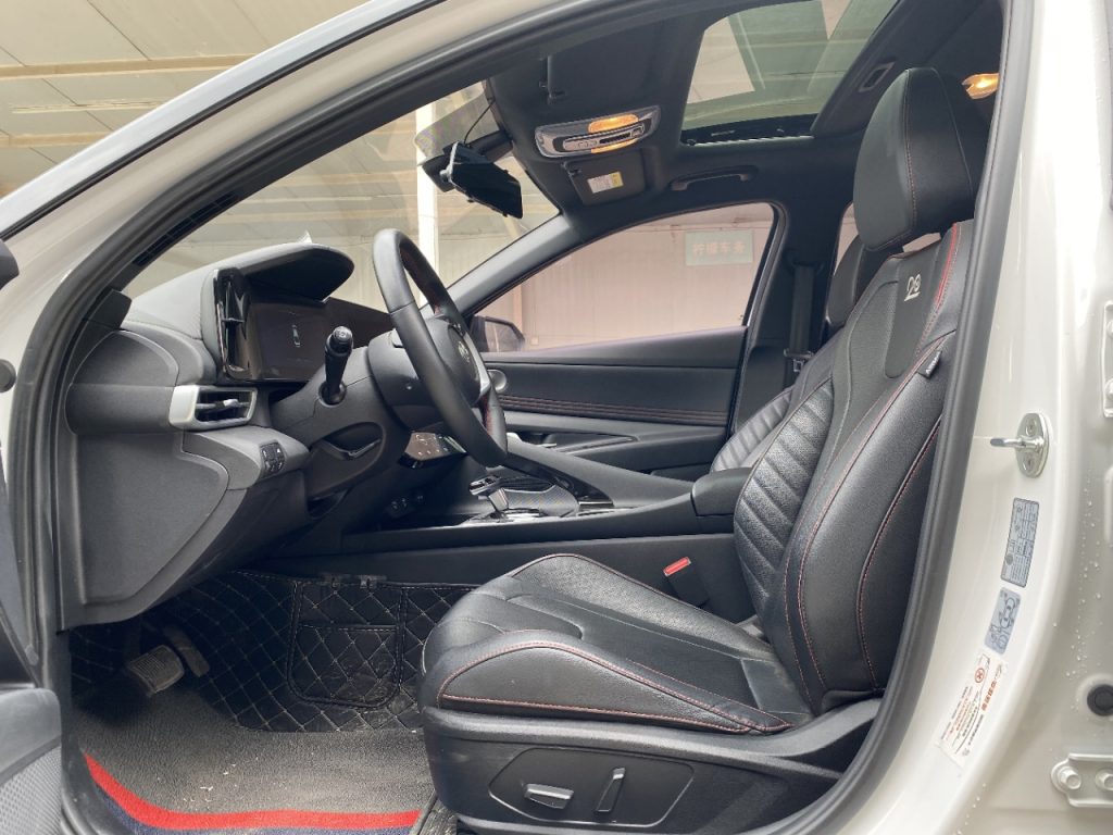 Hyundai Elantra 2022 1.5L CVT 20-летие - Huishida Trading