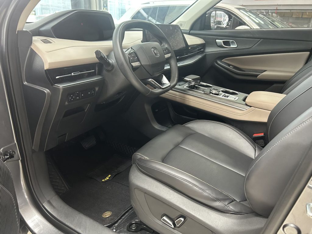 Changan CS55Plus 2022 Второе поколение 1.5T DCT Premium - Huishida Trading