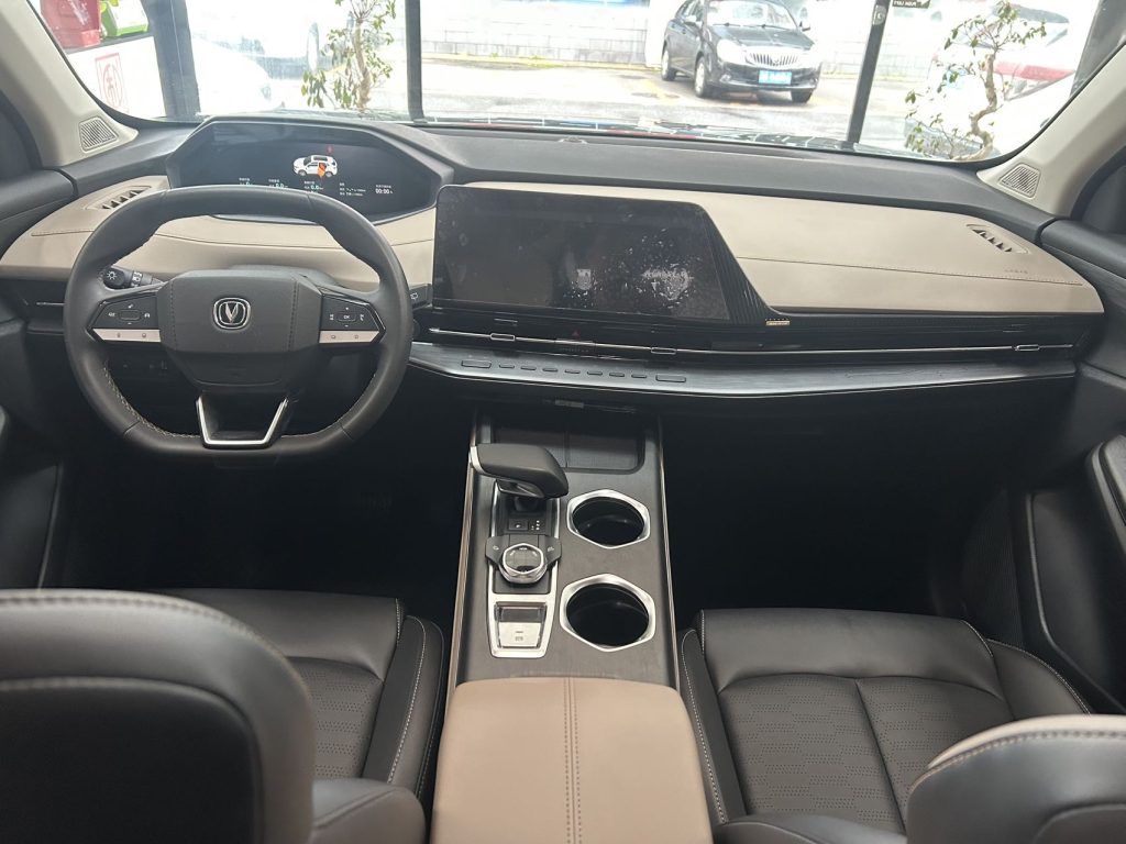 Changan CS55Plus 2022 Второе поколение 1.5T DCT Premium - Huishida Trading