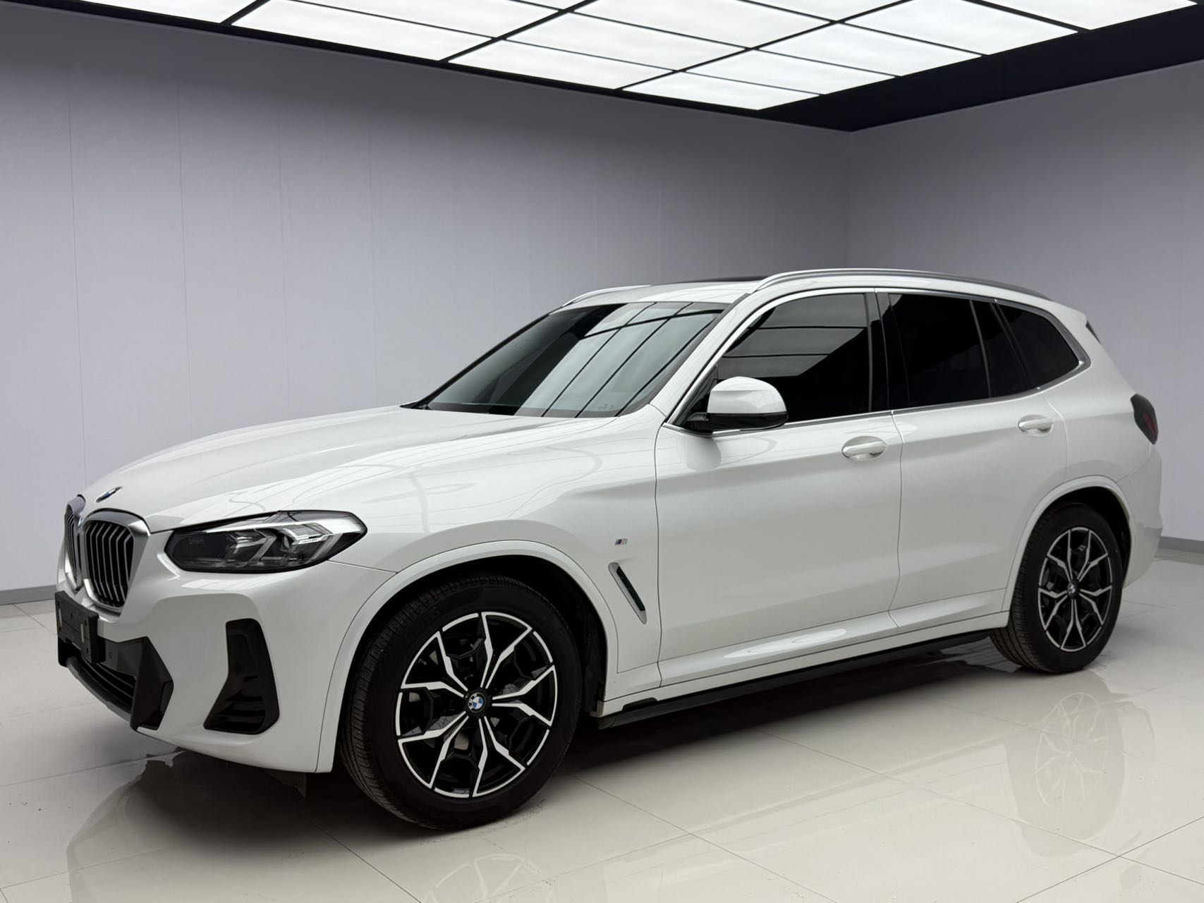 BMW x3 2022 xDrive25iM Спортивный пакет