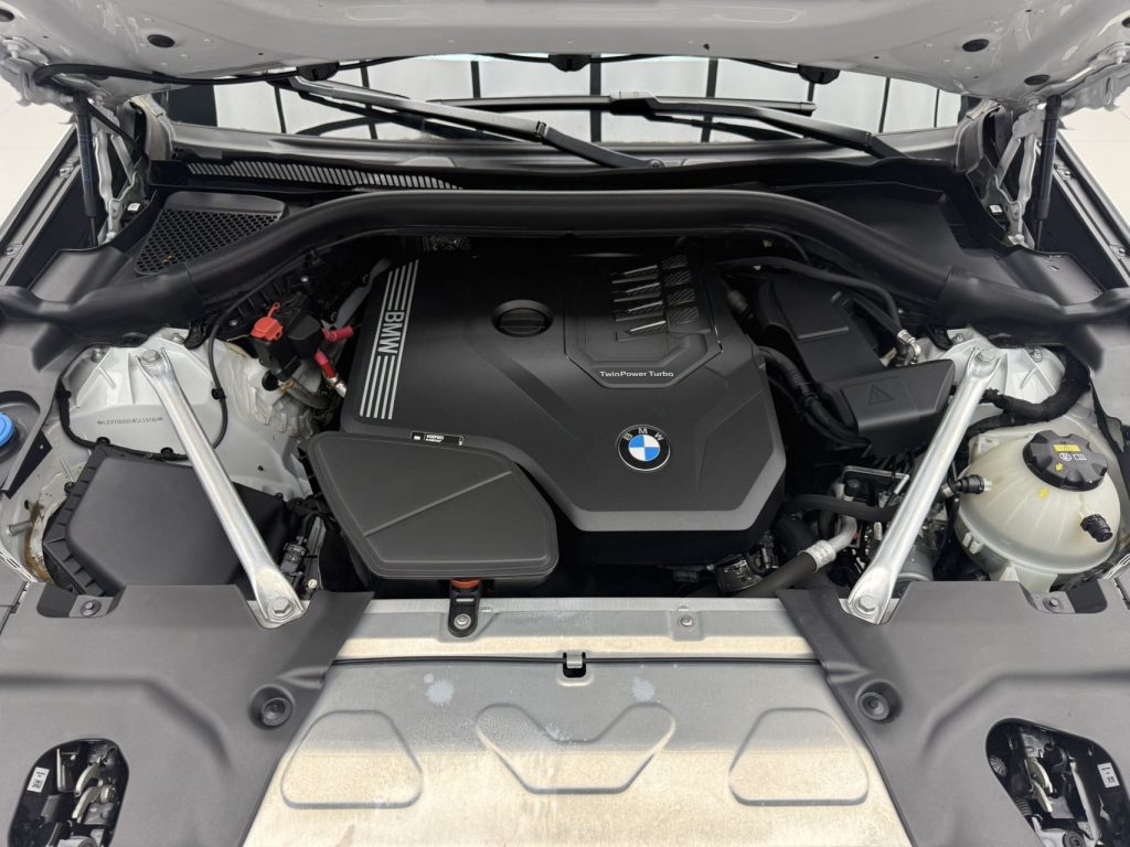 BMW x3 2022 xDrive25iM Спортивный пакет - Huishida Trading