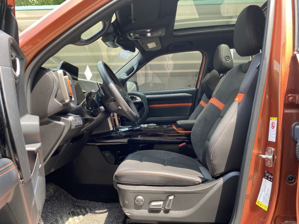 ‌Haval Dargo 2021 2.0T DCT 4WD Roaring Dog Edition - Huishida Trading