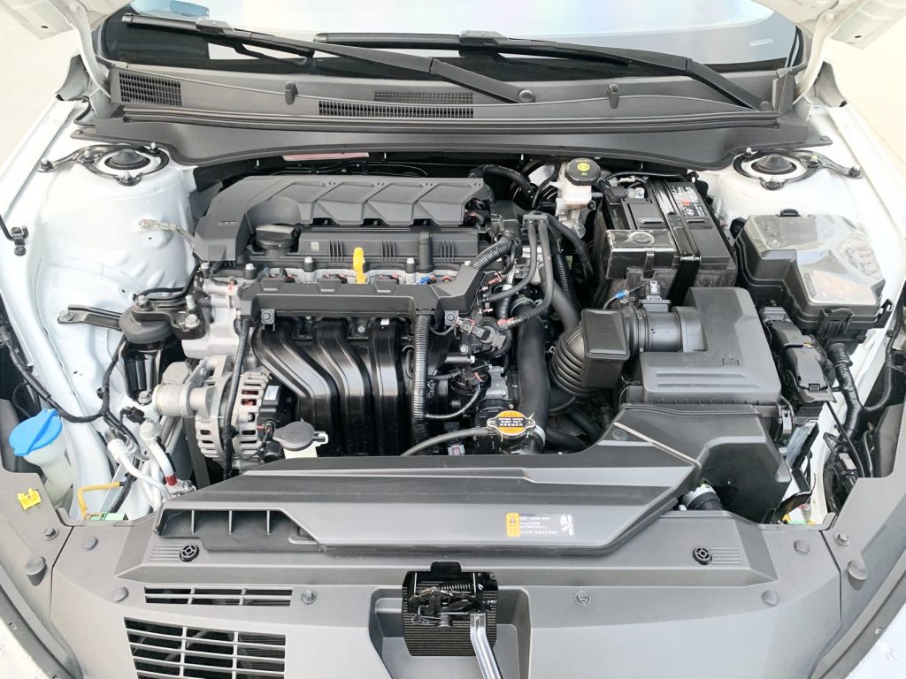 Hyundai Elantra 2021 1.5LCVT LUX Premium - Huishida Trading