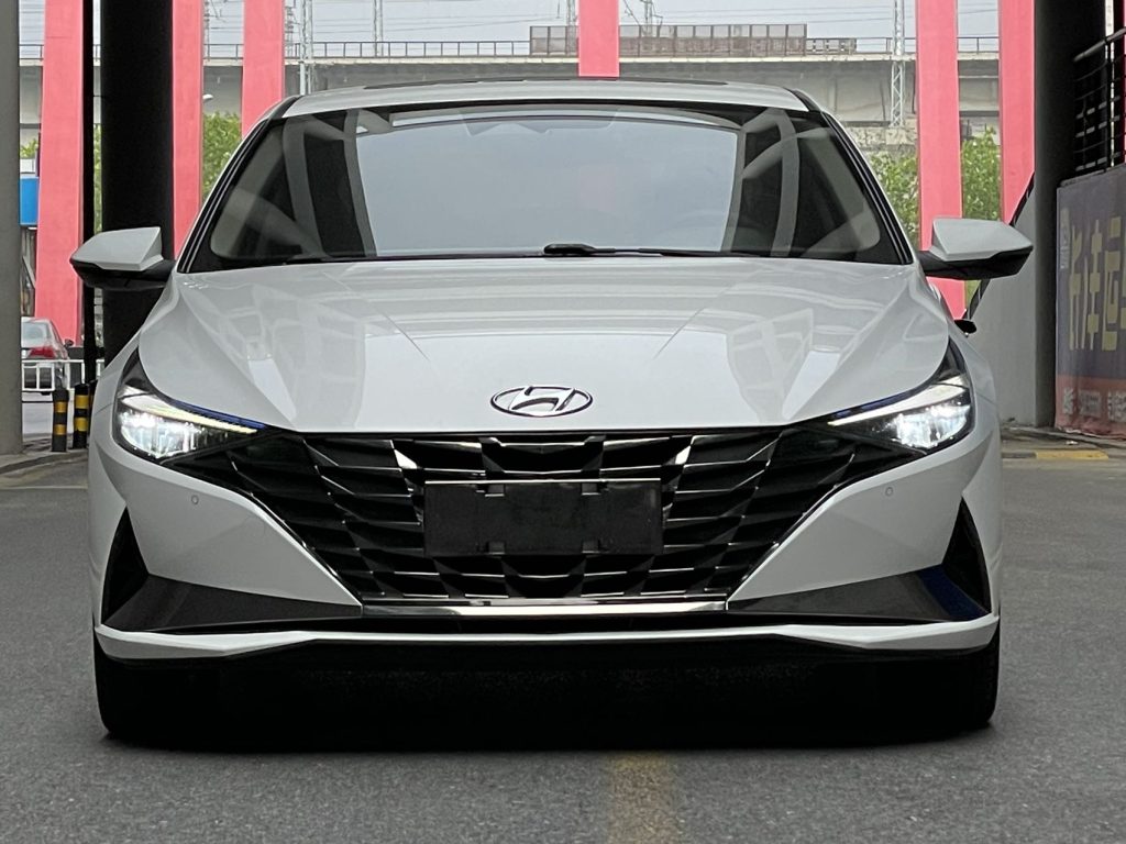 Hyundai Elantra 2021 1.5L CVT LUX Premium - Huishida Trading