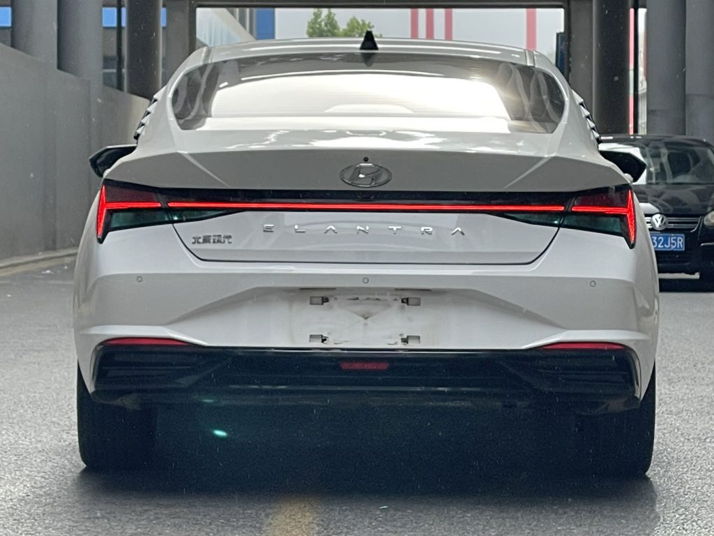 Hyundai Elantra 2021 1.5L CVT LUX Premium - Huishida Trading