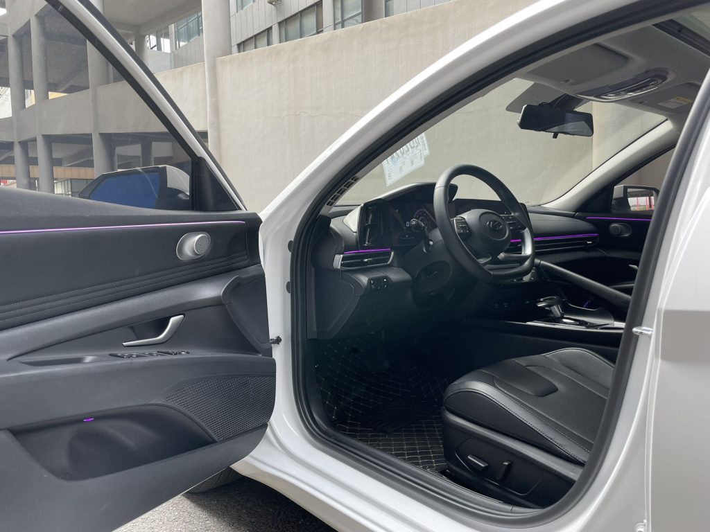 Hyundai Elantra 2021 1.5L CVT LUX Premium - Huishida Trading