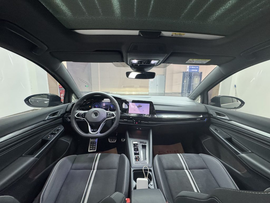Volkswagen Golf 2021 280TSI DSG R-Line - Huishida Trading