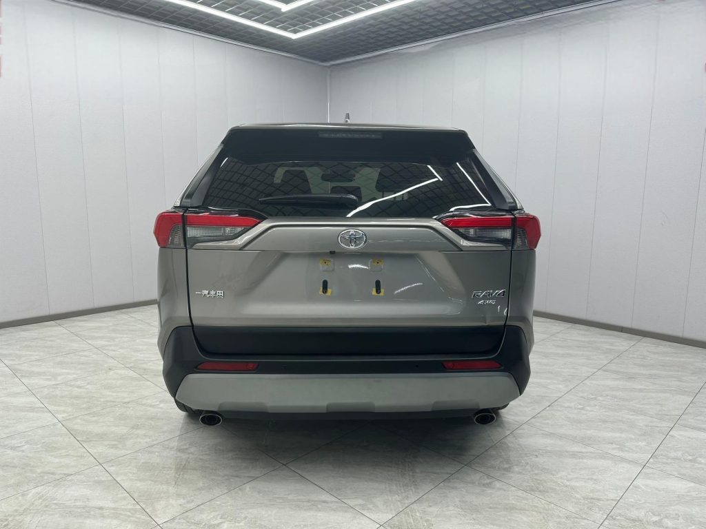 Toyota RAV4 RWD 2020 2.0L CVT 4WD Stylish PLUS Edition - Huishida Trading