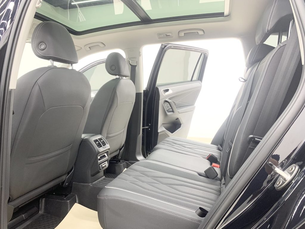 Volkswagen Tiguan L 2022 330TSI Automatic 2WD R-Line - Huishida Trading